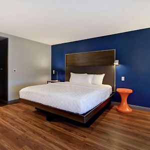 King Room Mobility accessible